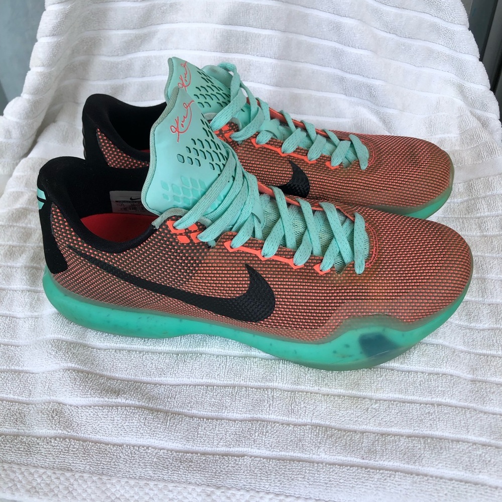 Kobe X “Easter”